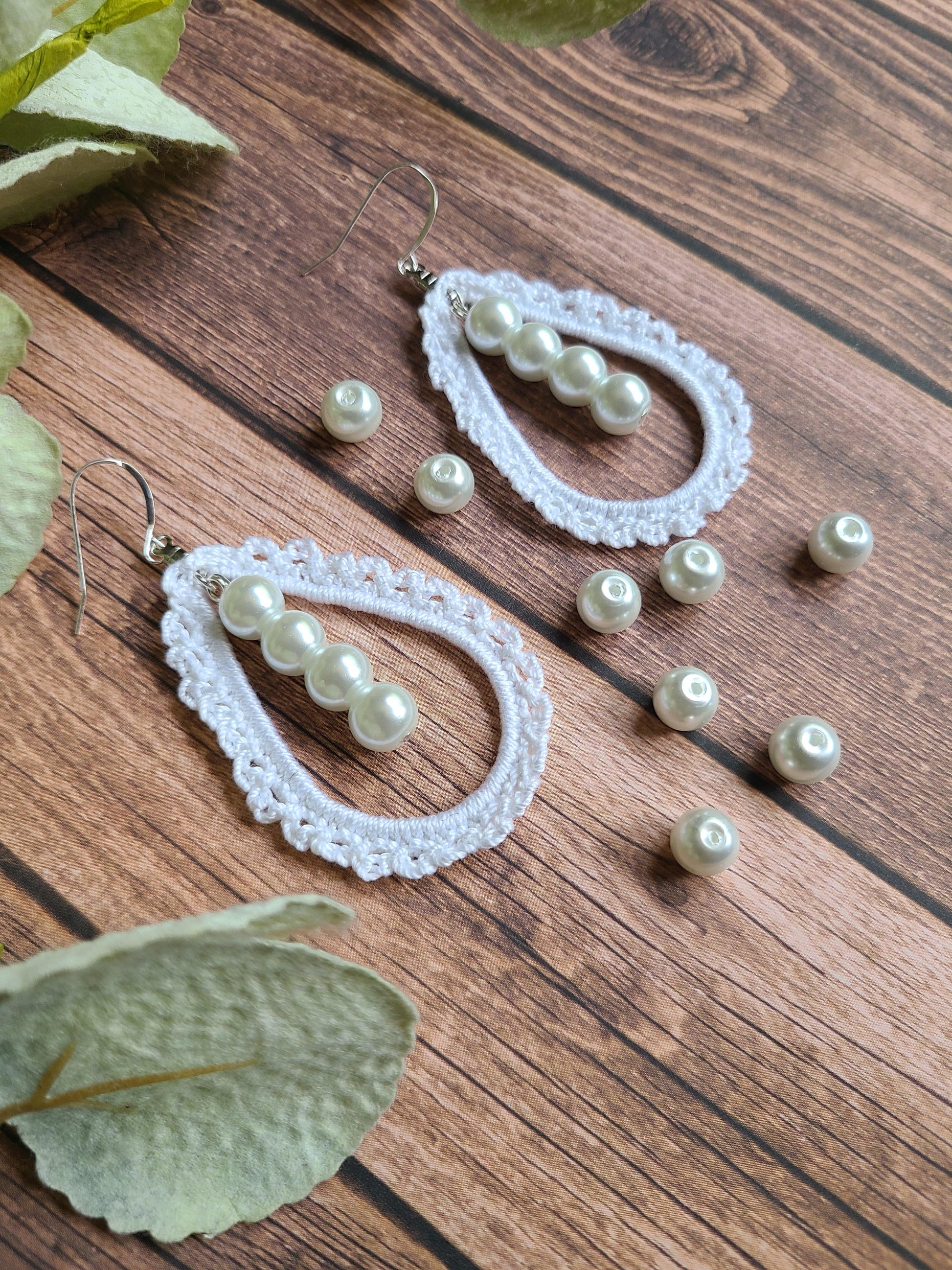 White Lace Teardrop Earrings-2