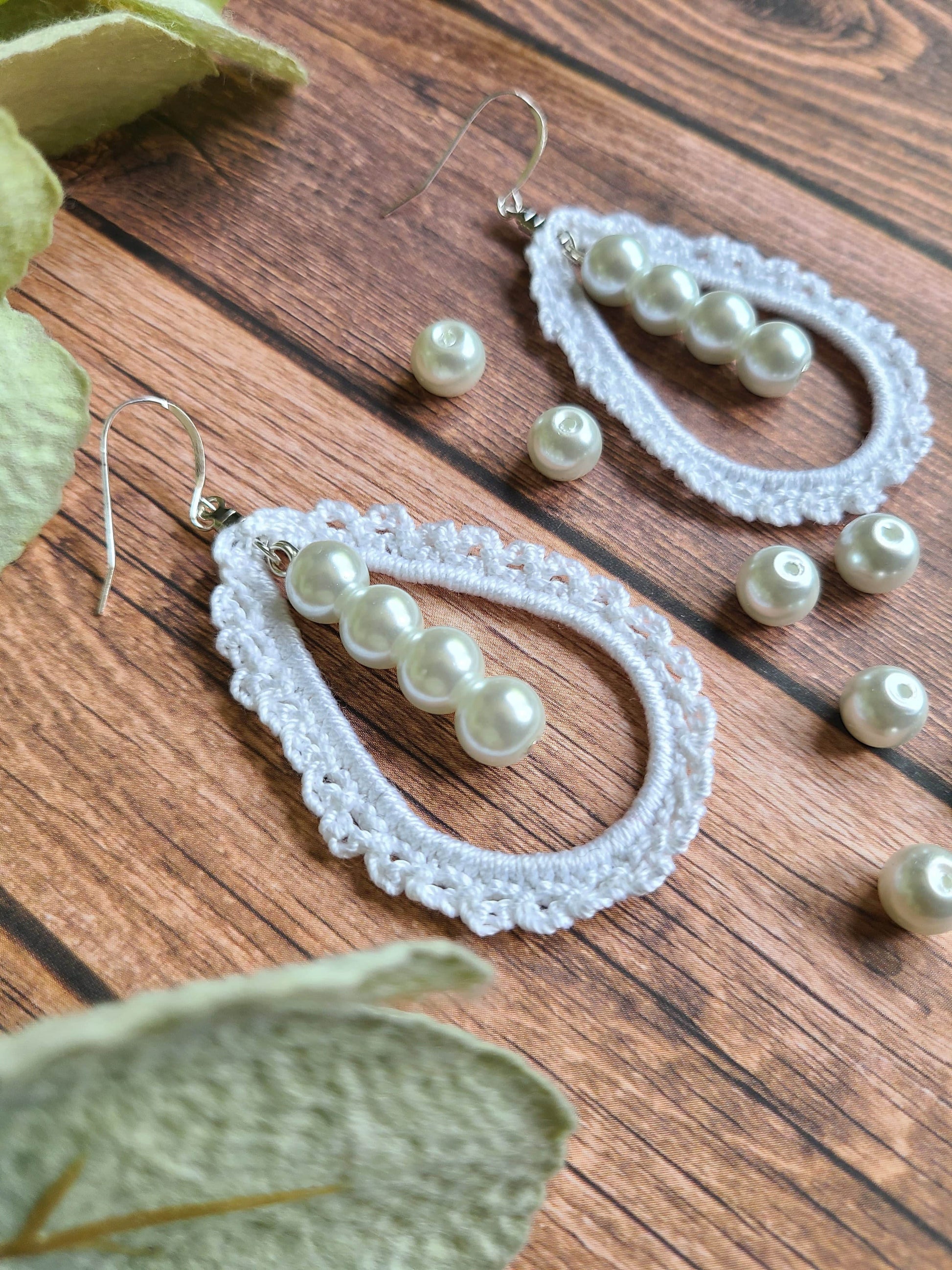 White Lace Teardrop Earrings-3