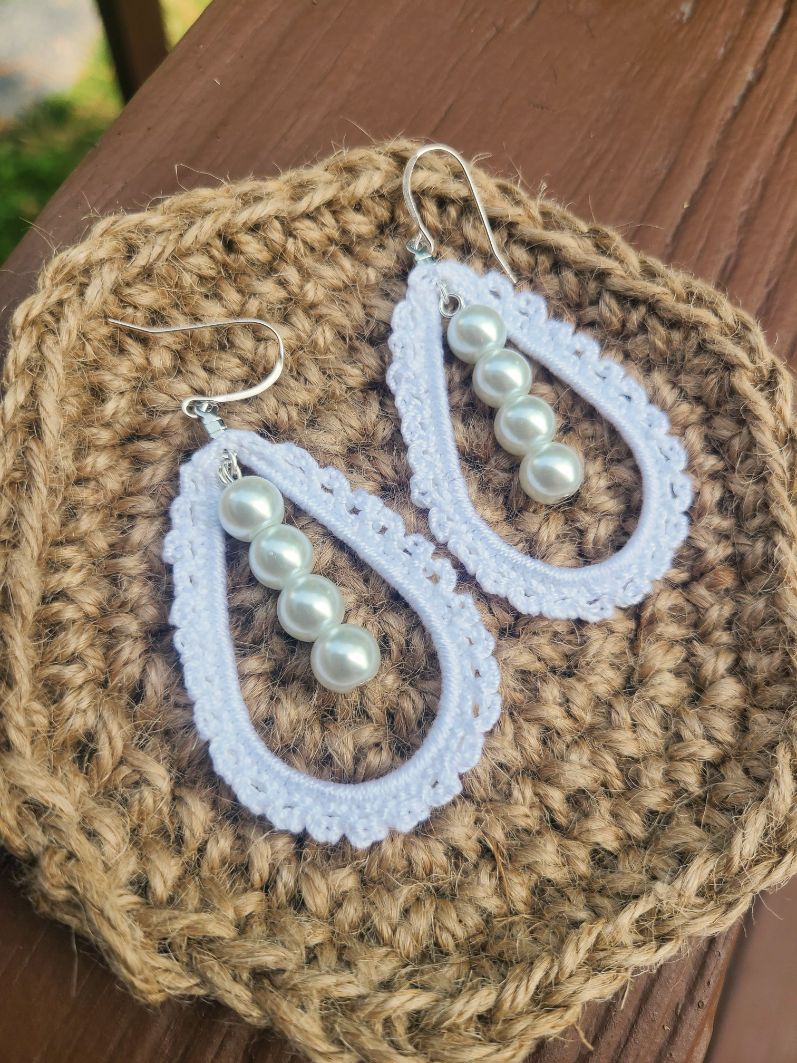 White Lace Teardrop Earrings-4