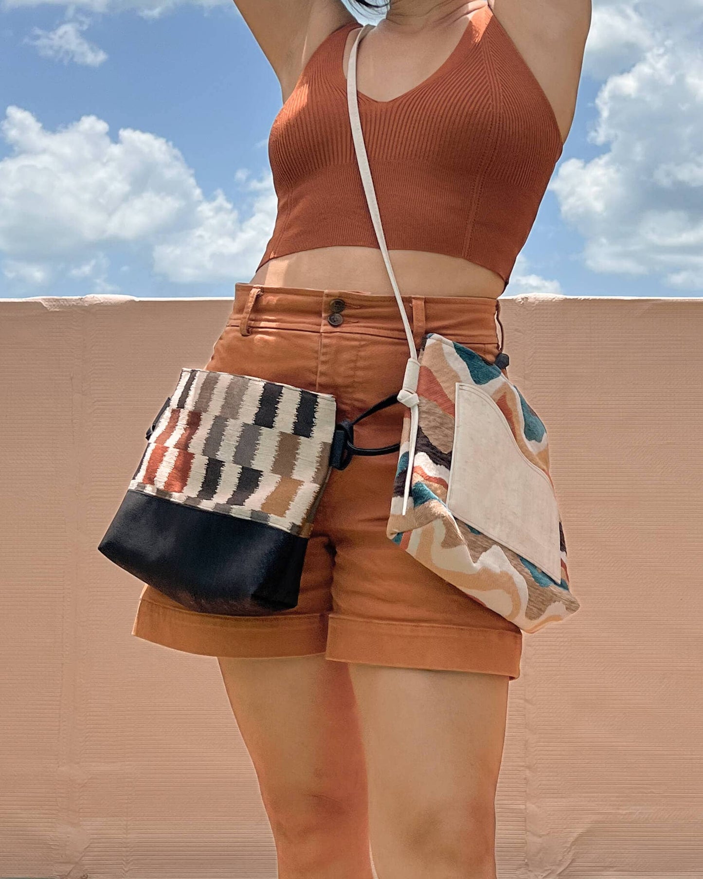 Yabisi Montañita Crossbody - Sand & Winikunka