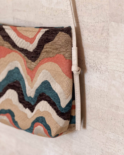 Yabisi Montañita Crossbody - Sand & Winikunka