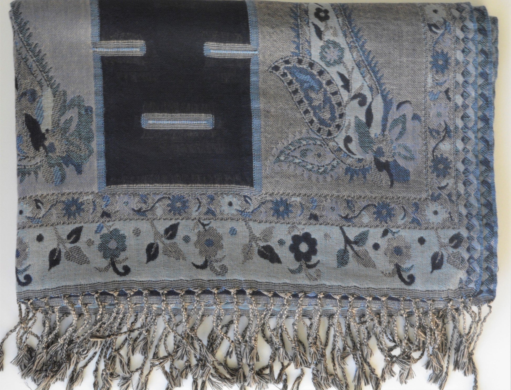 Handwoven Paisley Jamavar Designer Woolen Shawl-1