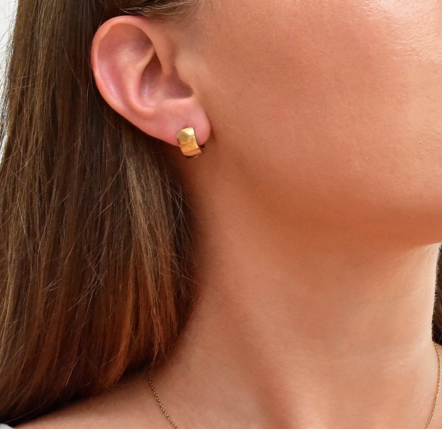 Mae Thick Gold Huggie Hoop Earrings