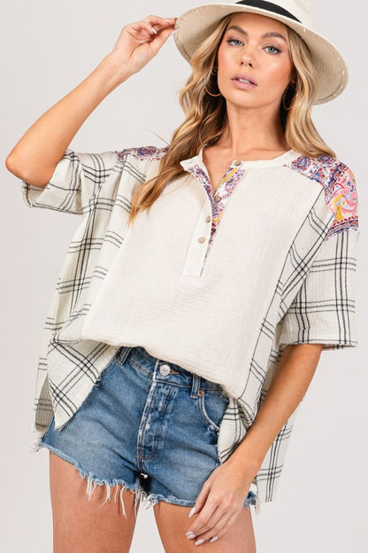 Blusa de gasa con botones y cuadros escoceses de SAGE + FIG