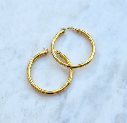 Mai Désirée Nikki Large Gold Hoop Earrings