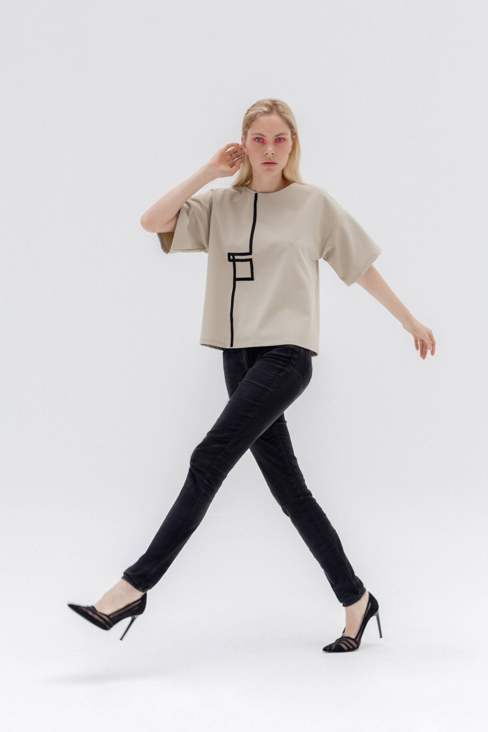 Present T-Shirt-Shirts & Tops-Be Monocromo-XS-WONENA